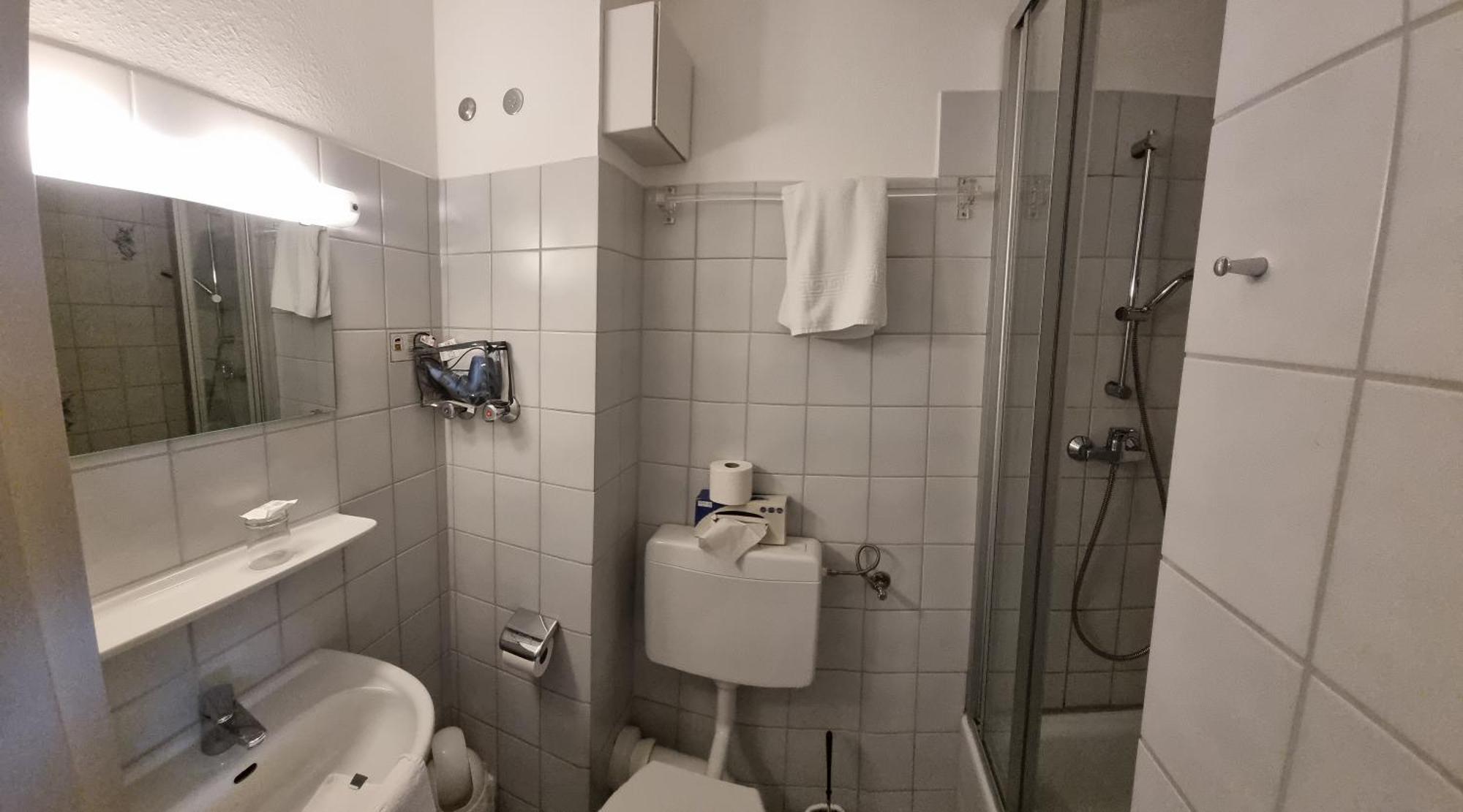 Hotel-Cafe-Lindow Wenningstedt-Braderup Buitenkant foto