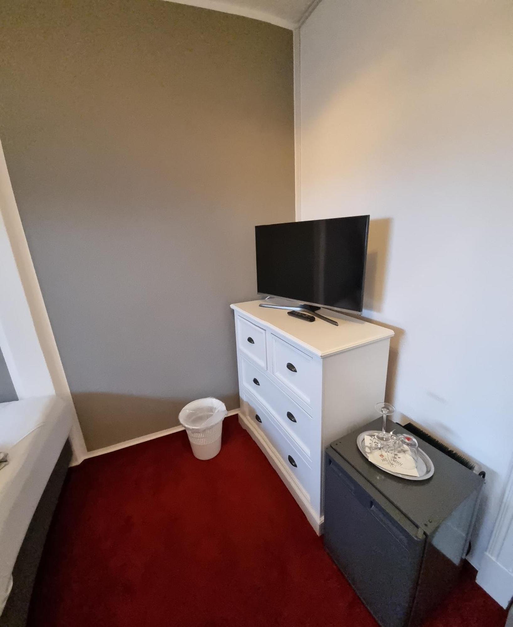 Hotel-Cafe-Lindow Wenningstedt-Braderup Buitenkant foto