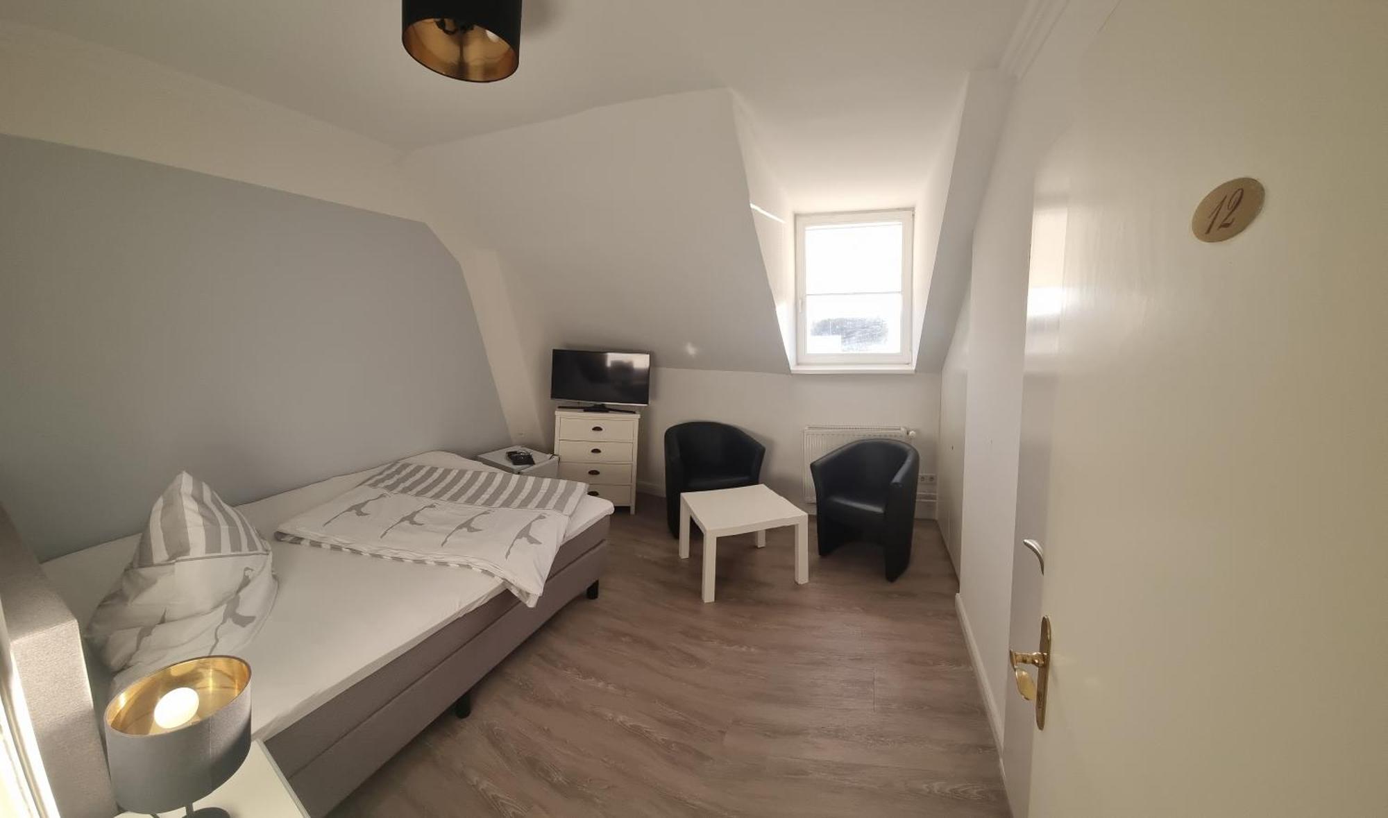 Hotel-Cafe-Lindow Wenningstedt-Braderup Buitenkant foto
