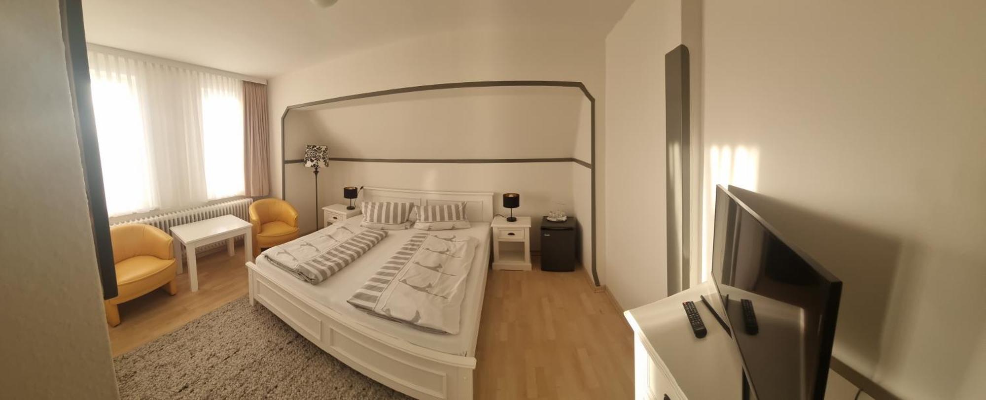 Hotel-Cafe-Lindow Wenningstedt-Braderup Buitenkant foto